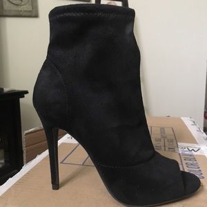 Black bootie